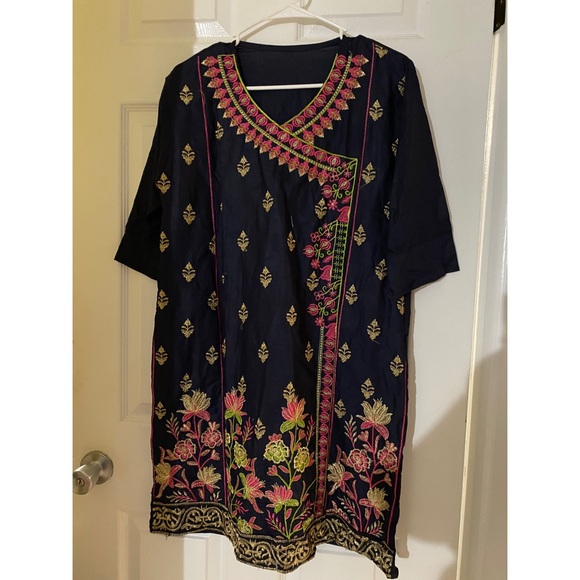 Tunic dresses - Picture 1 of 1
